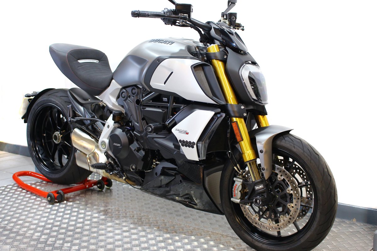 MSMotorcycles's tweet photo. Just in... a 2019 Ducati Diavel 1260S in grey. Only 2 owners and low miles at 3496. Call 0191 2610121 or email sales@mandsmotorcycles.co.uk https://t.co/JMpYDnuL7q