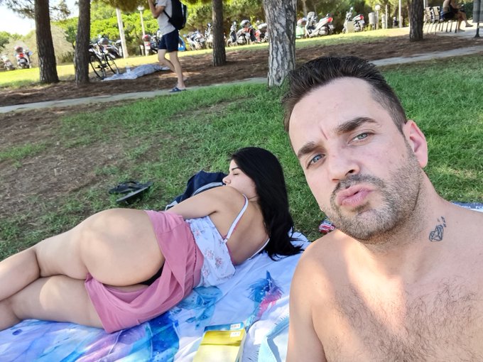 ❤‍🔥PassionChannel (+18) - 2 pic. Cómo va tu miercoles? How was your Wednesday? #couple #love https://t.co/QVHOLbrccL