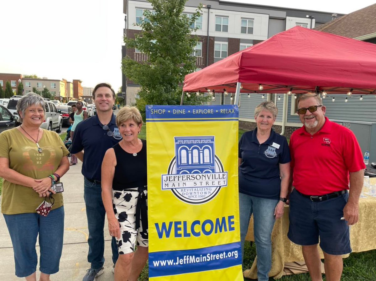 Jeffersonville's tweet photo. Help us get in top 10 Main Streets in the nation by voting every day through December 12! https://t.co/YAM7KPG2yq — You can vote 25 times/day! Thanks!
#JeffersonvilleMainStreet
#downtownjeffersonville #americasmainstreet #mainstreetcontest
#independentwestand
#WeAreMainStreet https://t.co/dc8j5HtLST