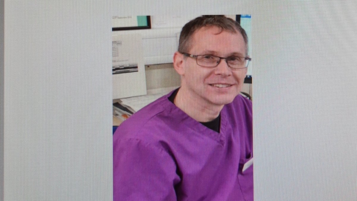 LTHPharmacy's tweet photo. Just as a patient was about to go home we realised they were having difficulty understanding the complexity of their medicines.  Steve worked with their community pharmacy to supply their medicines in an easy to use process just in time for the patient to be home for their dinner https://t.co/CN1fQ4IjfD