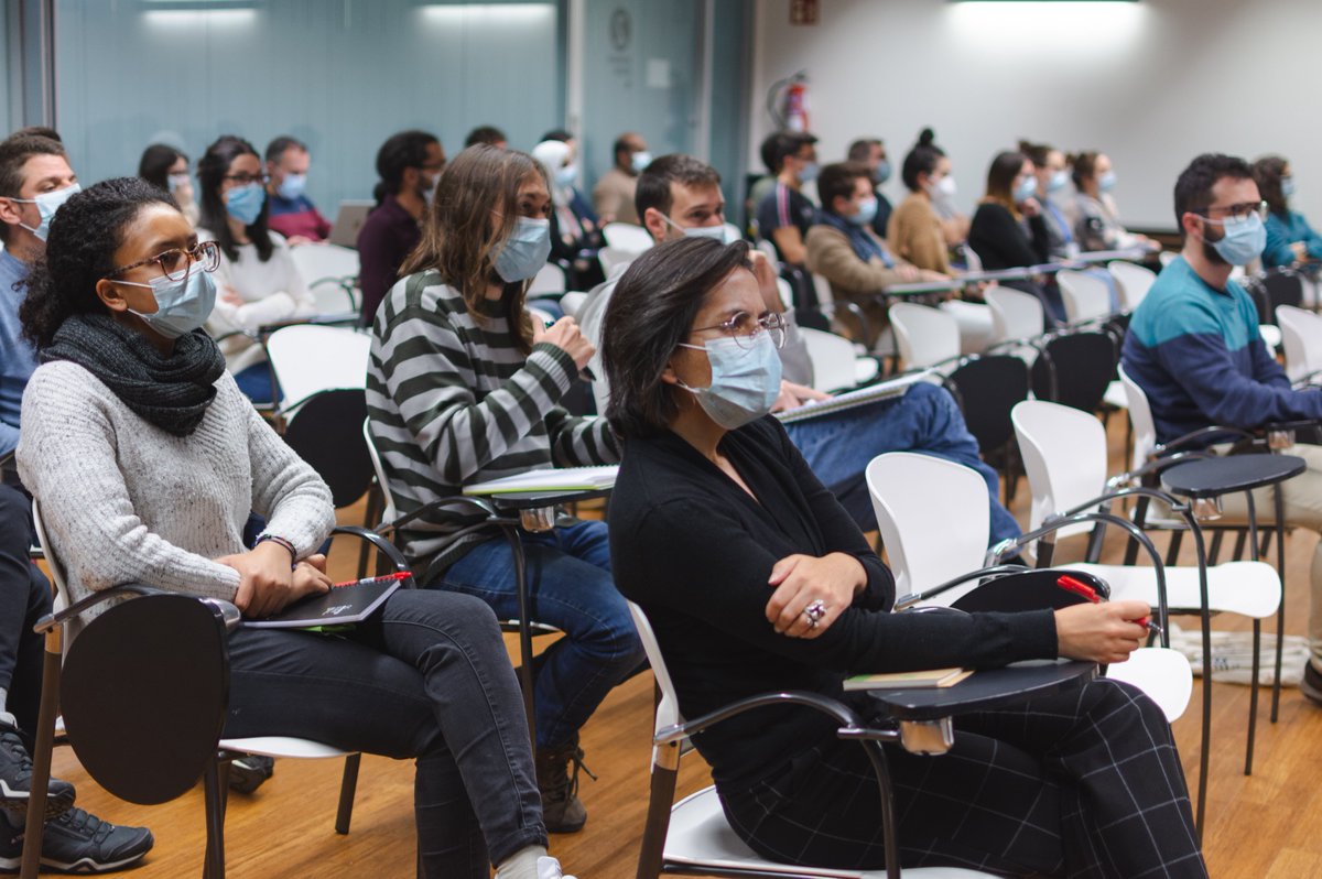 energigune_brta's tweet photo. Today, at CIC energiGUNE, we held the 5th edition of the #YoungResearchersDay; an event that aims to strengthen the development of the #career of Predoctoral Researchers by giving them the opportunity to present their work to the rest of their colleagues. https://t.co/di0osPDQys