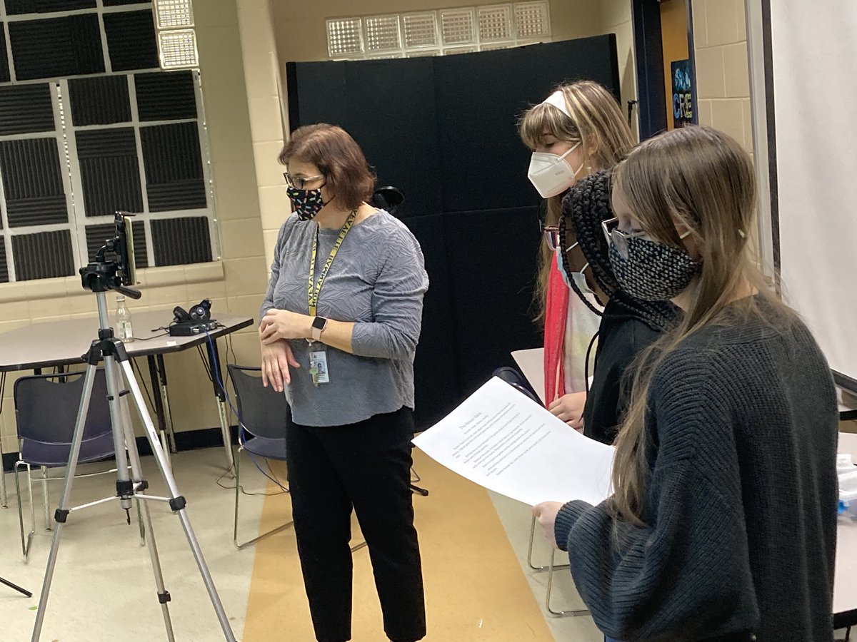 BBerryTIC's tweet photo. Love @lafayetterams @MaryLyonsvt Probability and Statistics game/WeVideo project with the @lhslibrarians Engaged students, teamwork, video: my kind of project https://t.co/4TQVRHxjit