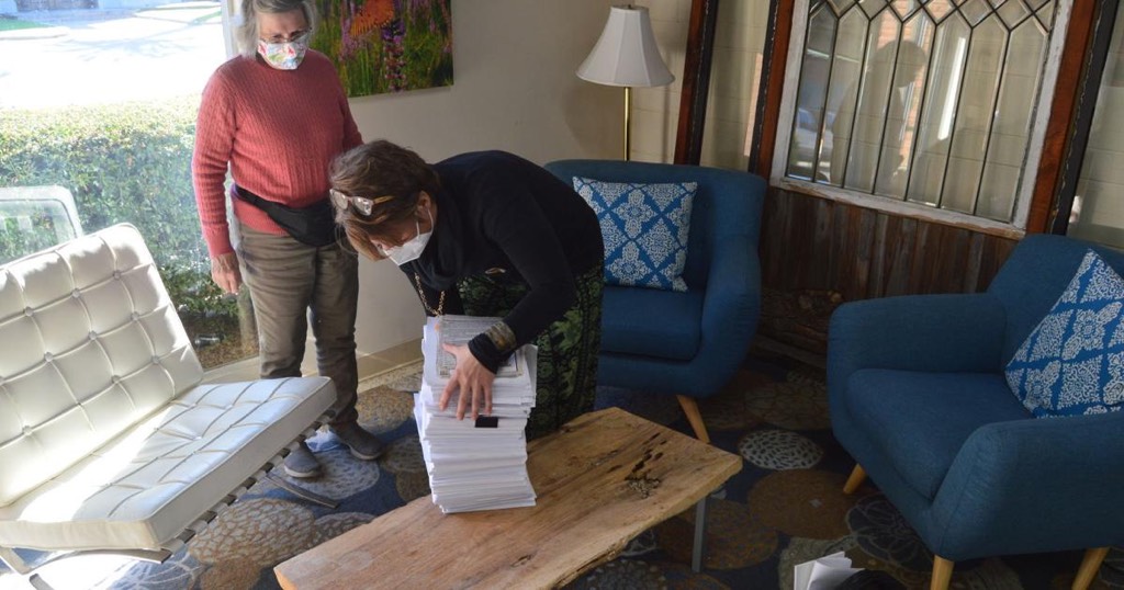 SpaceportGa's tweet photo. Opponents of a proposed spaceport in Camden County plan to deliver petitions signed by more than 4,100 registered voters asking for a special election to determine if any more money should be spent on the project. https://t.co/JRQ1KqDhx9 https://t.co/xJV3JawDBO