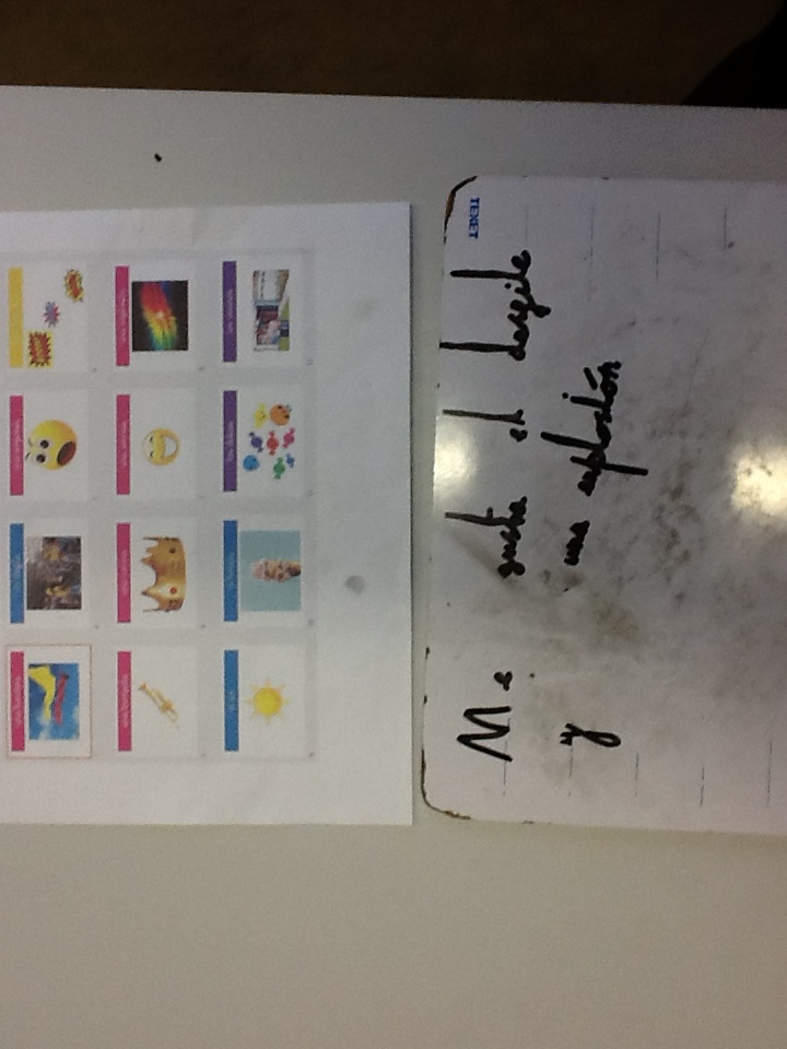 RiseParkSchool's tweet photo. 'Year 2 have been using sentence builders to write a Spanish sentence using 'I like ...'  as part of our Celebrations topic. Some of us used pictures to help or a conjunction to challenge us! HUEPA (WOOHOO in Spanish!)' https://t.co/zkHjZkthVb