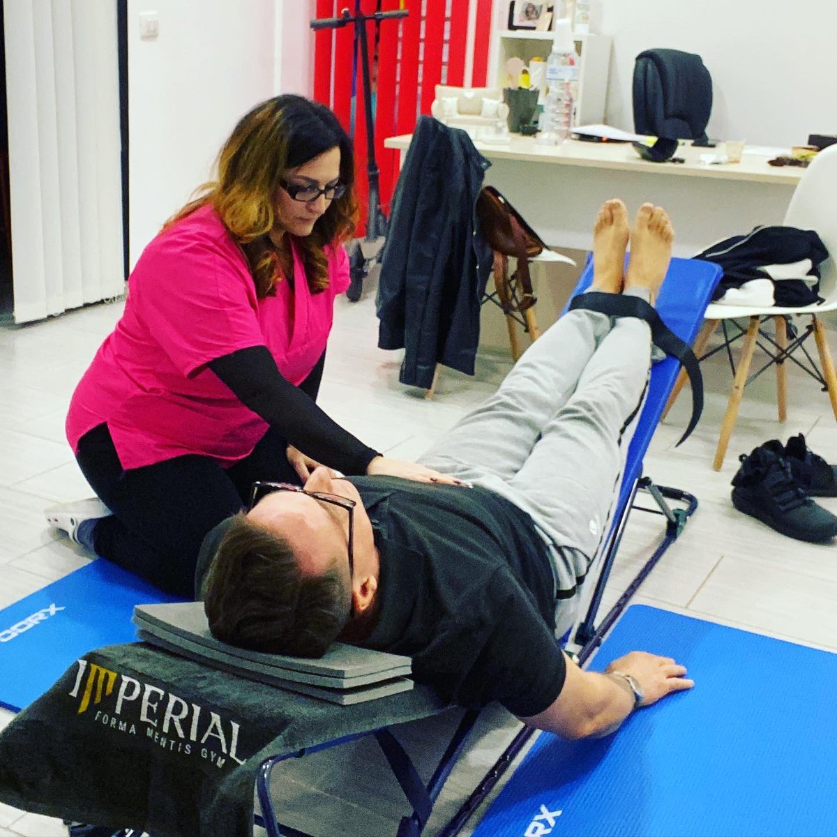 AlbertiCosimo's tweet photo. 🧘🏼♂️Ieri ho iniziato una nuova avventura con la Posturologa Annabella Alfano. Mi ha illustrato molte cose che riguardano il nostro corpo e mi ha proposto un percorso da svolgere sulla “Pancafit” per avere dei benefici posturali.
#pancafit #postura #posturale #benessere https://t.co/Rfv94gb3C5