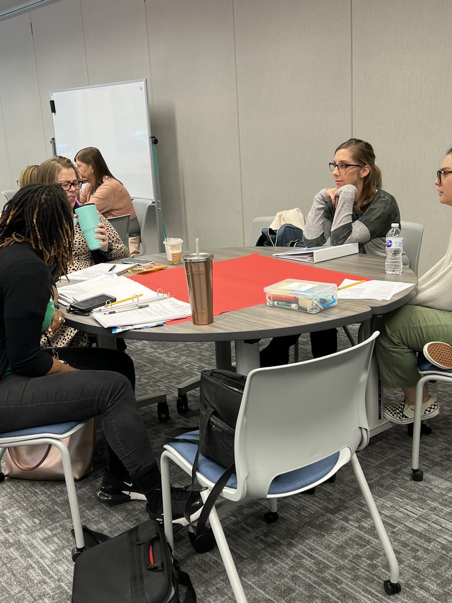 AnneBlake0513's tweet photo. Strategies teachers learning new comprehension ideas. @HumbleISD_CI @HumbleISD_PL https://t.co/hCz5h78sa3
