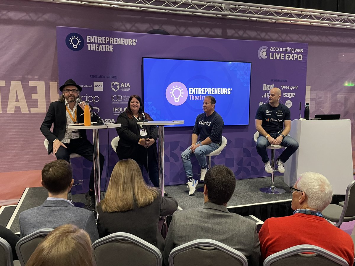 phil_hobden's tweet photo. @Capitalisers accountant in residence @TheCFN on the panel at @AWEBLiveExpo alongside @clarity_hq @aynsleydamery and @flindereffect #AWEBLiveExpo #RaiseRecoverProtect #Capitalise https://t.co/jxdMHUmmsh