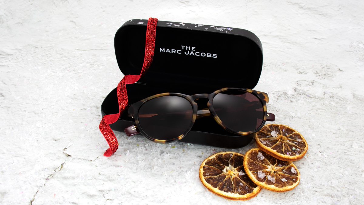 Our Advent Calendar officially started!
We have an amazing prize to kick off this month of giveaways.
One lucky follower will win a fab pair of Marc Jacobs sunglasses! 😱
Solve the riddle that will go live this Friday on our Instagram:
instagram.com/glasses_direct
#xmas #giveaway