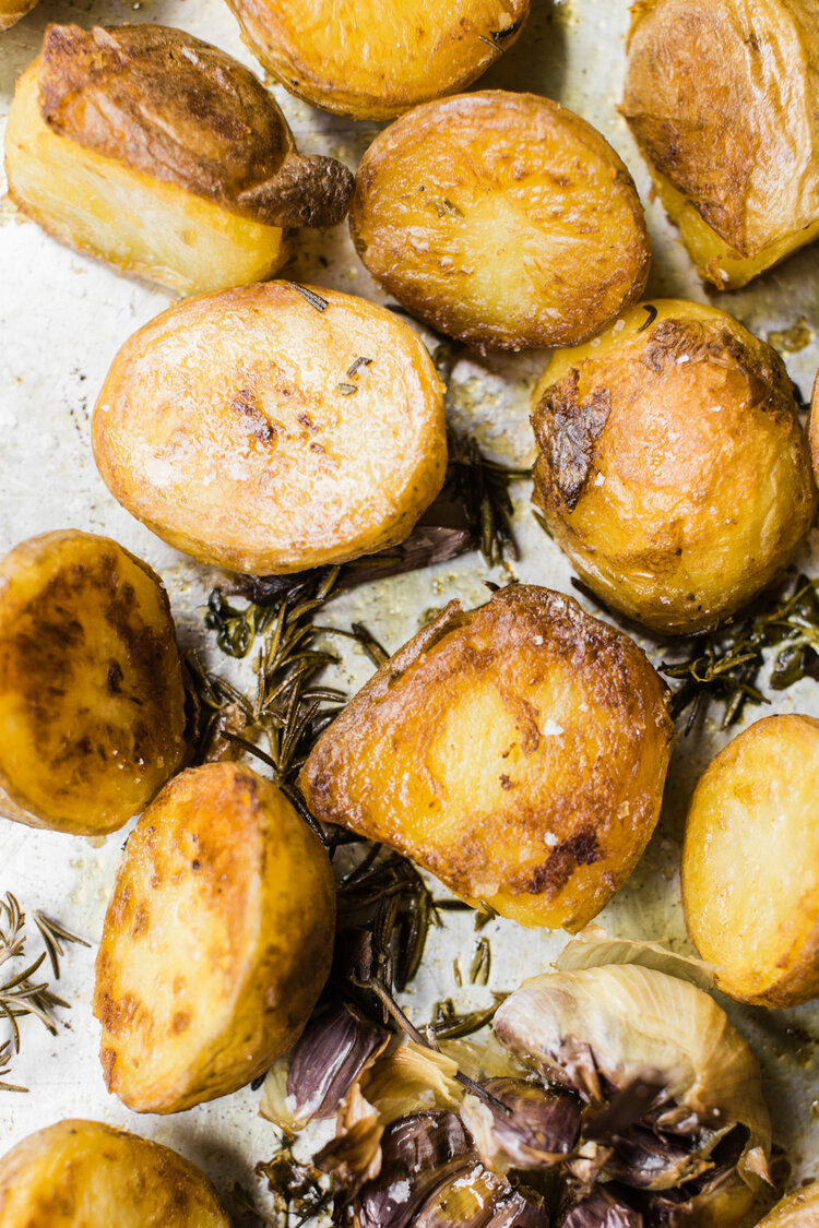 Started planning your #Christmas2021 dinner? For the most delicious, crispy on the outside, fluffy on the inside roast potatoes, try @Happybutterghee. All organic and made in Devon. Available @ocado here: bit.ly/3o9gyI3