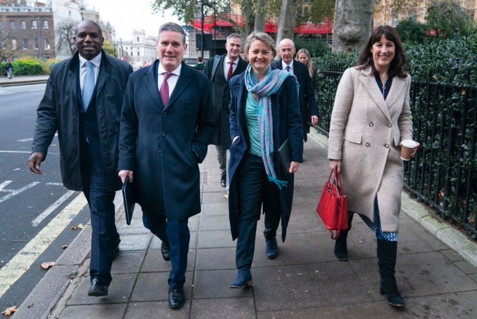 Frank Owen's Legendary Paintbrush🥀🇵🇸🇾🇪🇸🇩 tweet media