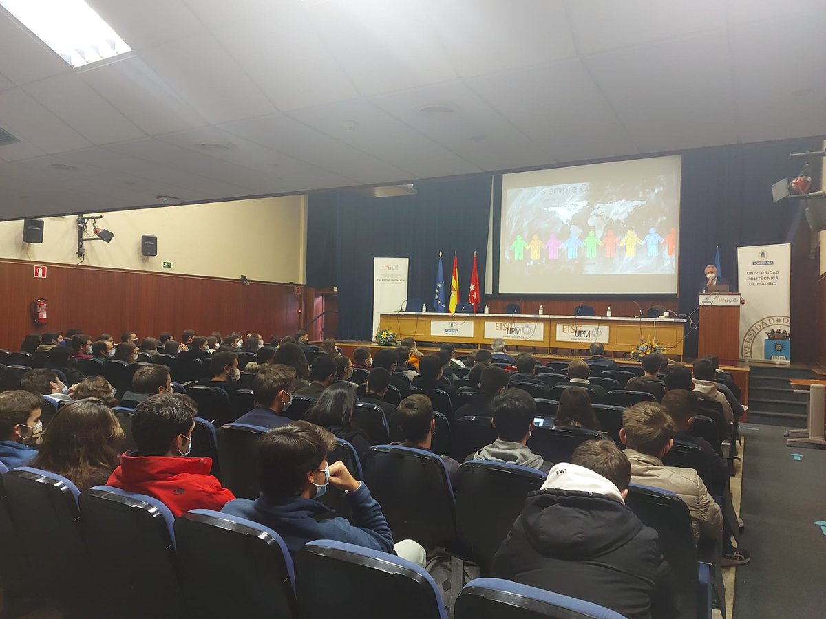 RSTI_UPM's tweet photo. Estamos en la conferencia "Siempre Conectados - Clave de la transformación digital de la sociedad" de la mano de @efustero en @telecoupm, Salón de Actos del Edificio C, hasta las 14h. ¡Aun estás a tiempo de acercarte! #RCMO #GITST #somosUPM @la_UPM https://t.co/PErYp1k56h