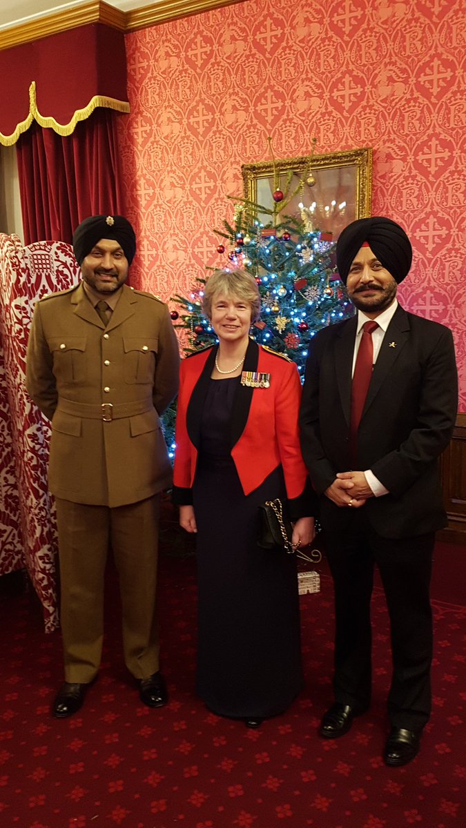 It was great to meet @ArmyDcfa (the senior most reservist) and the Indian Army Def Attaché together at the House of Lords. Having commissioned previously in the Indian Army and currently in the British Army Reserve...this pic is special for me.