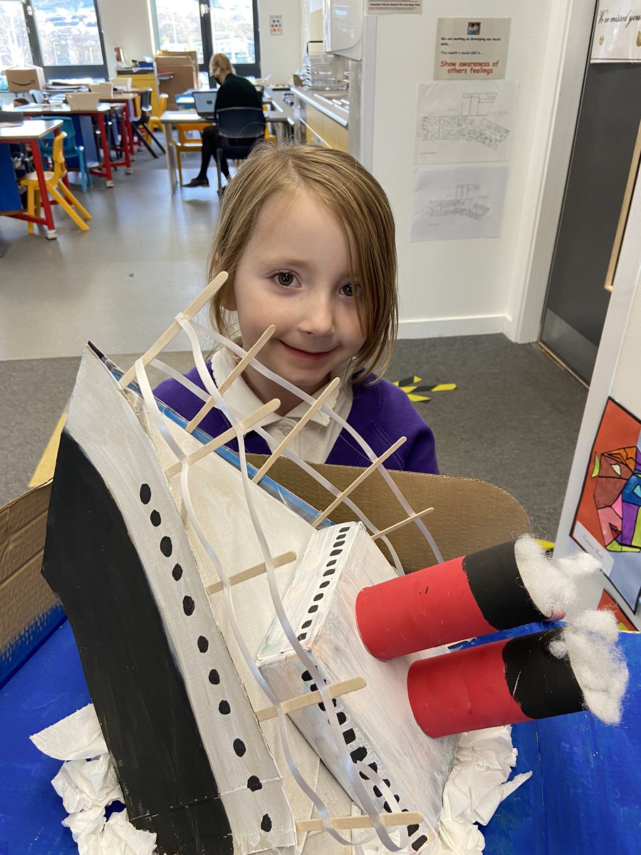 PrimaryBalloch's tweet photo. P5 are working hard on building  a 10m long titanic with @SingleStepsBlog . A P2 pupil who loves titanic came up to see their mini models and watch them do some building #bebrilliantatballoch https://t.co/1S7FftnM4h