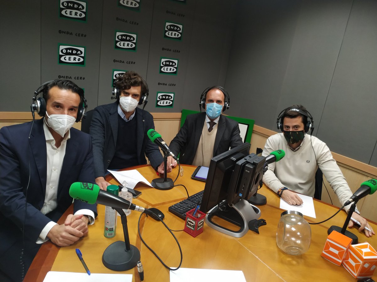 Sigue a esta hora la tertulia de portavoces en <a href="/OndaCeroBadajoz/">Onda Cero Badajoz</a> con Eladio Buzo <a href="/PP_Badajoz/">Partido Popular Badajoz</a> <a href="/CuruenaF/">Carlos Urueña</a> <a href="/CsBadajoz/">Ciudadanos Badajoz</a> <a href="/RCabezasBadajoz/">Ricardo Cabezas</a> <a href="/psoebadajoz/">PSOE Badajoz /❤️</a> <a href="/AVelezBadajoz/">Alejandro Velez Ferreira</a> 

EN DIRECTO ondacero.es/emisoras/extre…