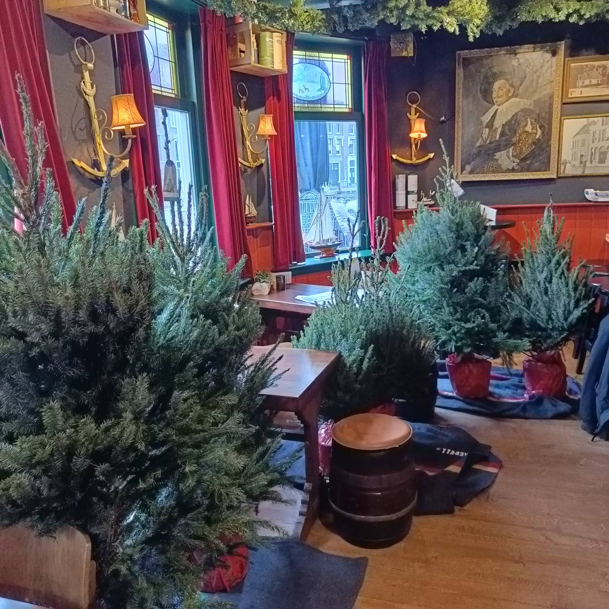 Kerstbomen zijn binnen! Vanaf 13.00 start de verkoop!