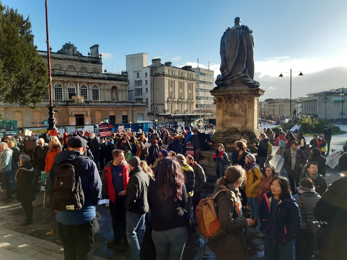 🚨⭐️Fanastic  turnout <a href="/Bristol_UCU/">Bristol UCU</a> for  today’s march  and  rally 📢 Great  indication of  <a href="/ucu/">UCU</a> members’  strength  of  feeling  (student  support  for  the  strike  action)  #OneOfUsAllOfUs