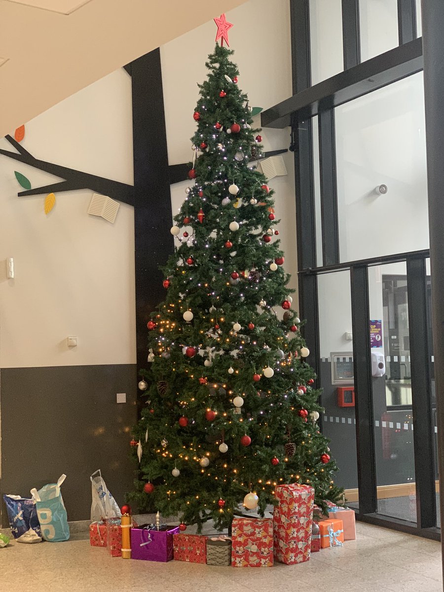 Clyde Valley School Captains (@cvhscaptains) on Twitter photo Holiday Season is officially here at <a href="/ClydeValleyHS/">Clyde Valley High School</a> The school’s Christmas tree is officially here and Thank you to everyone who were able to help with putting the tree up. Holiday Season is officially here at <a href="/ClydeValleyHS/">Clyde Valley High School</a> The school’s Christmas tree is officially here and Thank you to everyone who were able to help with putting the tree up.
