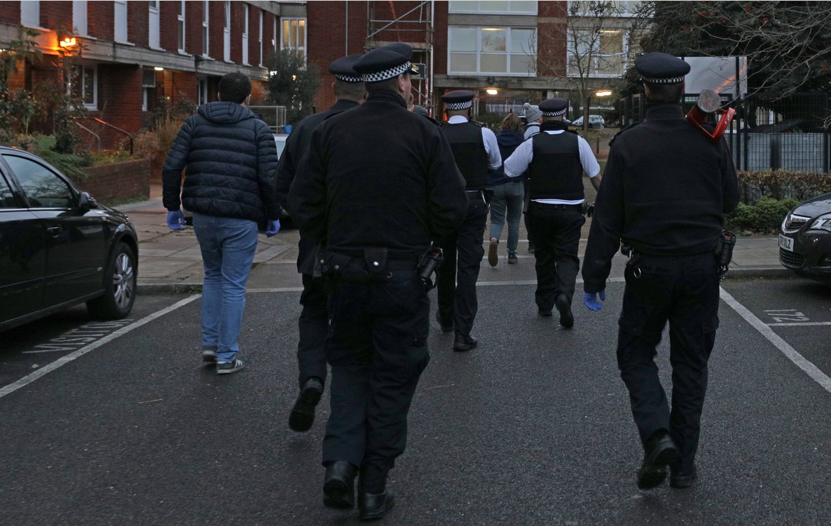MPSTowerHam's tweet photo. @THHomes Policing Team & #HTGangs Executed a Warrant early yesterday morning on the Oceans Estate, E1
1 x Male Arrested, Charged & Remanded in Custody for being
Concerned in the Supply of Cannabis & Criminal Property (Cash)
@THH_ASBTEAM
#OpContinuum
#OpMIZUNA
#NotOnOurEstates https://t.co/xknP1msslL