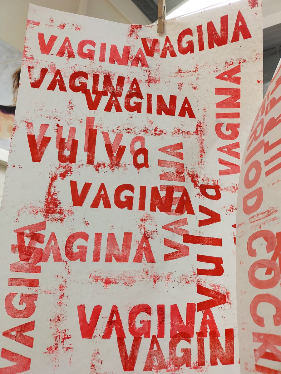 DhfsPshe's tweet photo. Our Relationships and sex education Fly Project in full flow with an our artist. #RSE #keyconversation @DHFSUpdate https://t.co/Tw0eKAwMh6