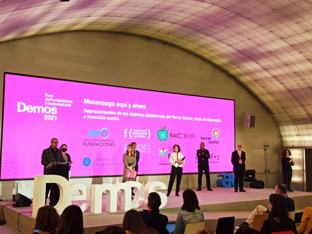 Plataforma3sect's tweet image. Las entidades del #TercerSector ofrecemos toda nuestra colaboración en el proceso de construcción de un nuevo marco legal del #mecenazgo. Nuestra mano está tendida desde este momento para poder trabajar juntos en favor de las personas que más lo necesitan. 

#Demos2021