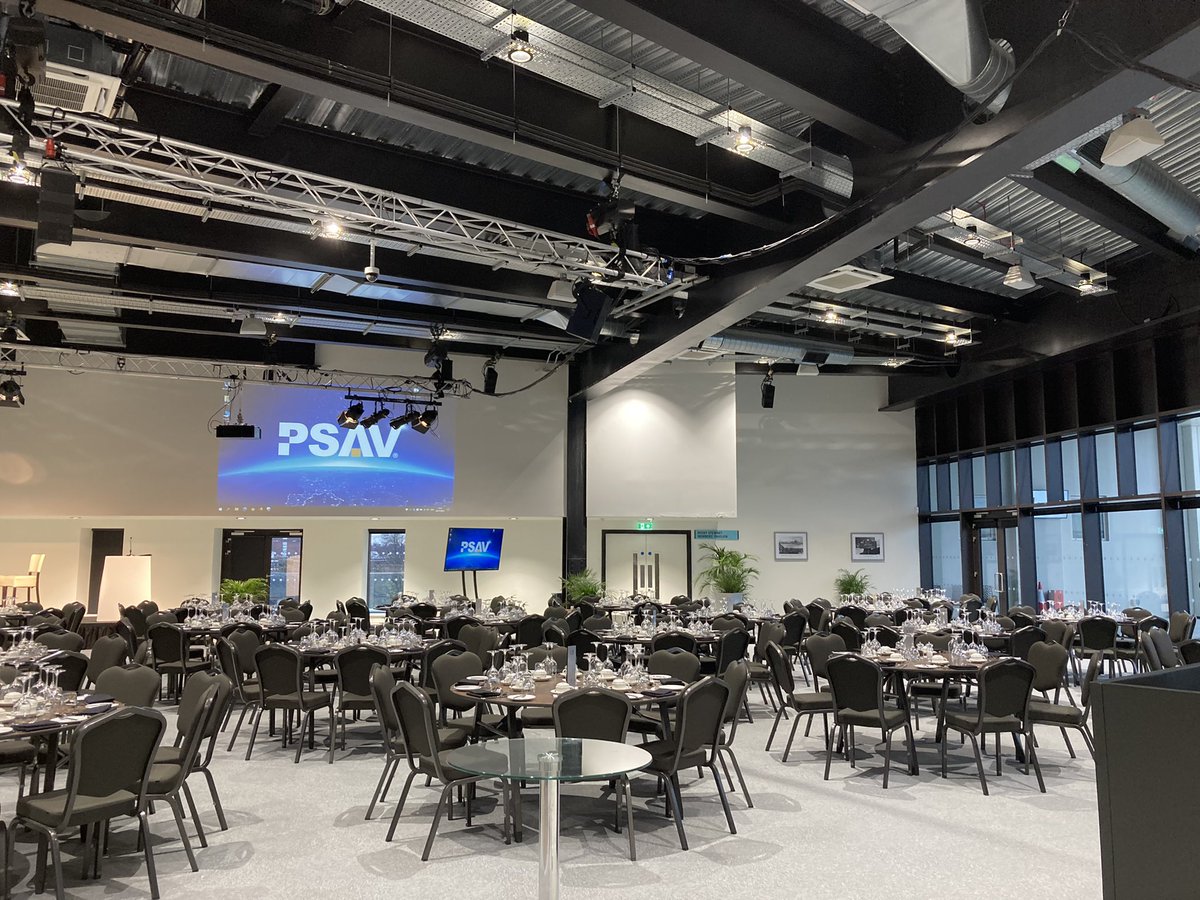 Whilst working on site at the @KiaOvalEvents assisting at a client conference we took a look at the event spaces in their brand new Galadari stand. Fantastic modern rooms with large capacities, high ceilings and plenty of outdoor space and amazing views over the cricket ground!