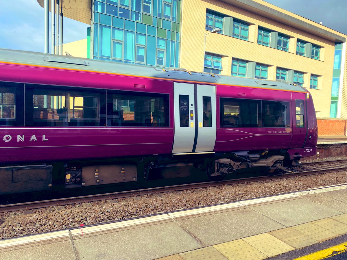 alex_hartshorne's tweet photo. First train of the day! 1K63 NCT-NOT โ๏ธ #cardiffbound #newarkcastle #nottingham #emr #turbostar @EastMidRailway https://t.co/9C3gyMr712