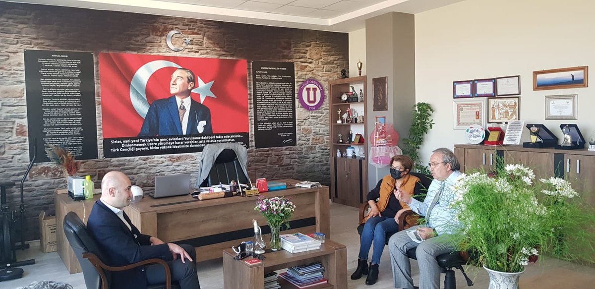 Bahçeşehir Koleji Afyon kampüsünde öğrencilerin içine karıştık:)