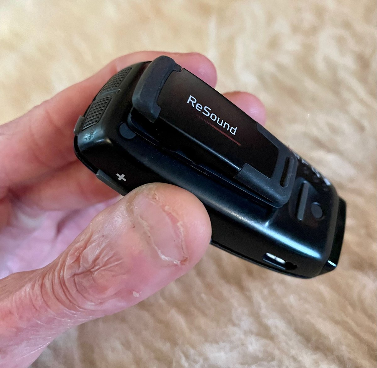 tomstaniford's tweet photo. 2nd, the #MultiMic. #COVID has opened up a world of #RemoteWorking and #Zoom. This tiny gadget plugs into my laptop (or any headphone socket) and streams the audio straight to my ears. Huge reduction in work stress/effort, huge confidence boost https://t.co/LcIvJoaNIF (4/6) https://t.co/7uqjrOKxOz