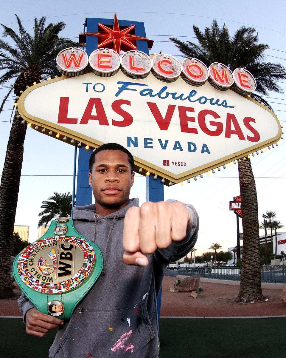 DAZNBoxing's tweet photo. Pinch punch, it's the first of the month! 

#HaneyDiazJr https://t.co/QHSI8T1BtR