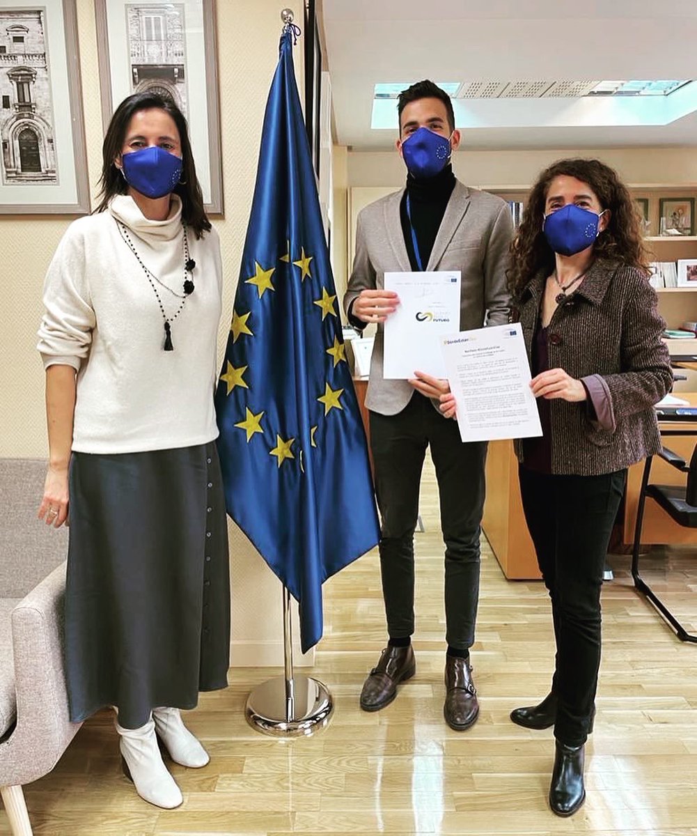 Nos sumamos a #DóndeEstánEllas, una iniciativa del <a href="/Europarl_ES/">Parlamento Europeo en España</a> para seguir trabajando en dar visibilidad y protagonismo a mujeres en nuestros debates, eventos y proyectos de <a href="/talentofuturo_/">Talento para el Futuro</a>