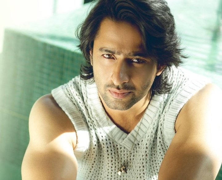 GossipsTv's tweet photo. #SuperExclusive
HOT EXCLUSIVE
#ShaheerSheikh in talks to play the lead in #EktaKapoor's next!!
Ekta planning two shows yet #Naagin6 and #Kasam2, We can see Shaheer in one of these shows if everything goes well!!
@GossipsTv
#4SaalBemisaalOfGtv https://t.co/hQe0ySlWFW