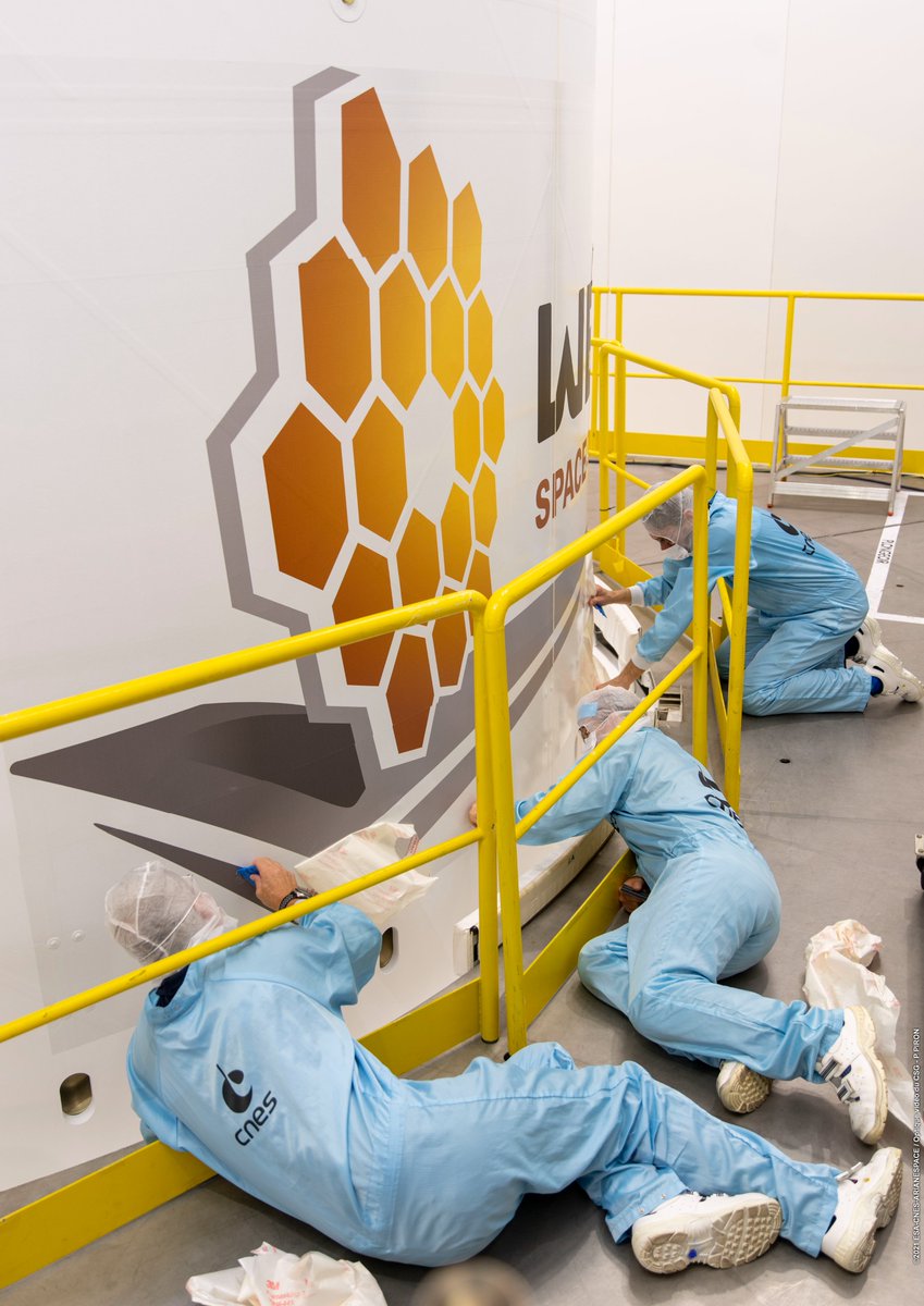 ESA_transport's tweet photo. #WebbAtHome vs #WebbAtSpaceport
Arts and crafts skills useful in both cases๐
#fairing #sticker @ESA_Webb @NASAWebb @EuropeSpacePort https://t.co/ja3RRs3c1K