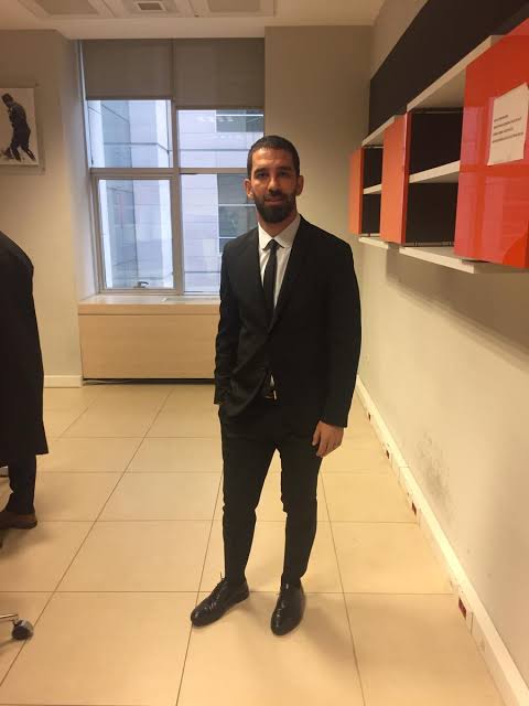 sozgenzo's tweet photo. @CansuYedibela1 Bir daha düşün derim https://t.co/B89IAzvc99