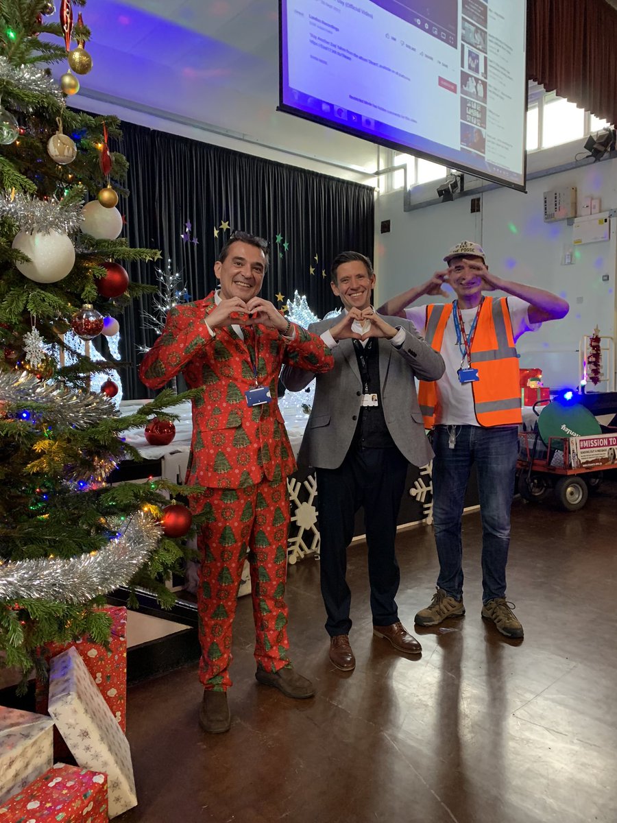 ST3AMCo's tweet photo. @chrisdysonHT @ParklandsLeeds ONE DAY ALL SCHOOLS
Will be wired this way 😻💑🚀
Look how fast the internet connection is here at @ParklandsLeeds
Thanks to @JohnJackson1066 @LGfL
The LOCAL Grid for Learning
So grateful for their support these 2 years
#TeamLGfL #ClosingTheDivide 👊♥🎄🚀 https://t.co/HGTyjAlbk0