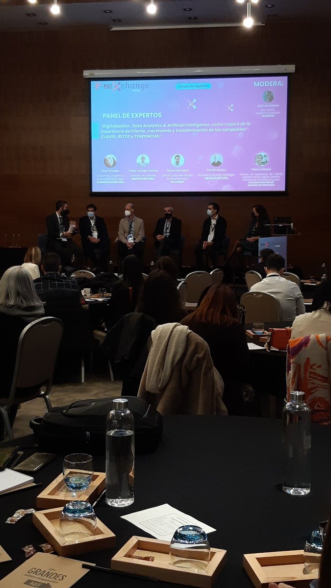 madison_mk's tweet photo. ¡Última mesa de #MadXchangeData!
Digitalización, data analitycs, #IA, crecimiento y transformación de las compañías. Claves, retos y tendencias con @CarrefourES, @MAPFRE_ES, @Naturgy, @orange_es, Volskwagen https://t.co/3HVIMboHNK