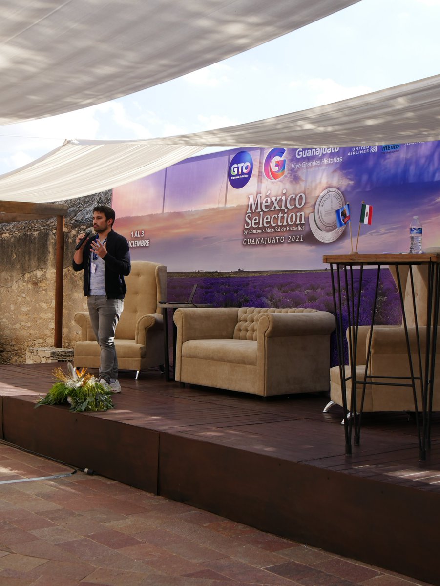 Winespace tweet media