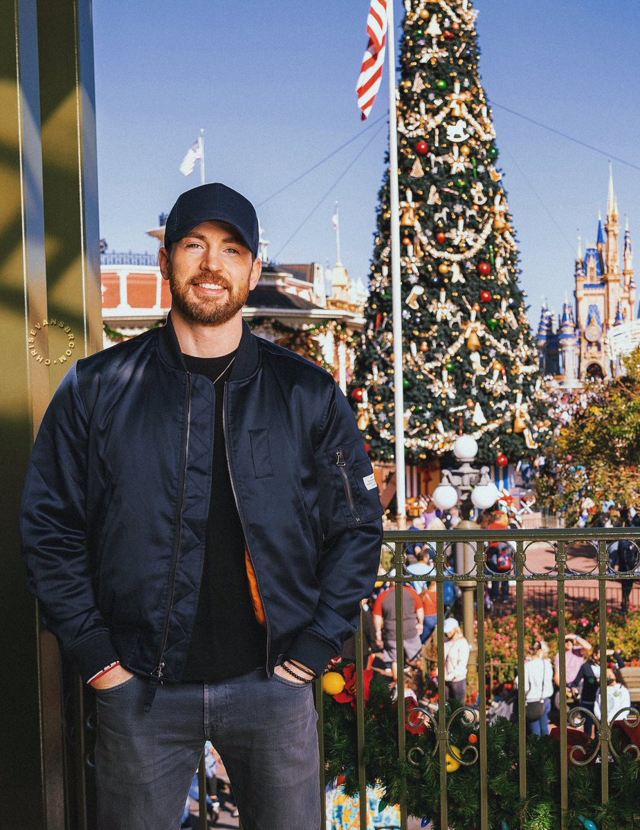 chrisevansbrcom's tweet photo. Bem-vindo, dezembro! 🎄🌟 https://t.co/nw4wi8Siz7