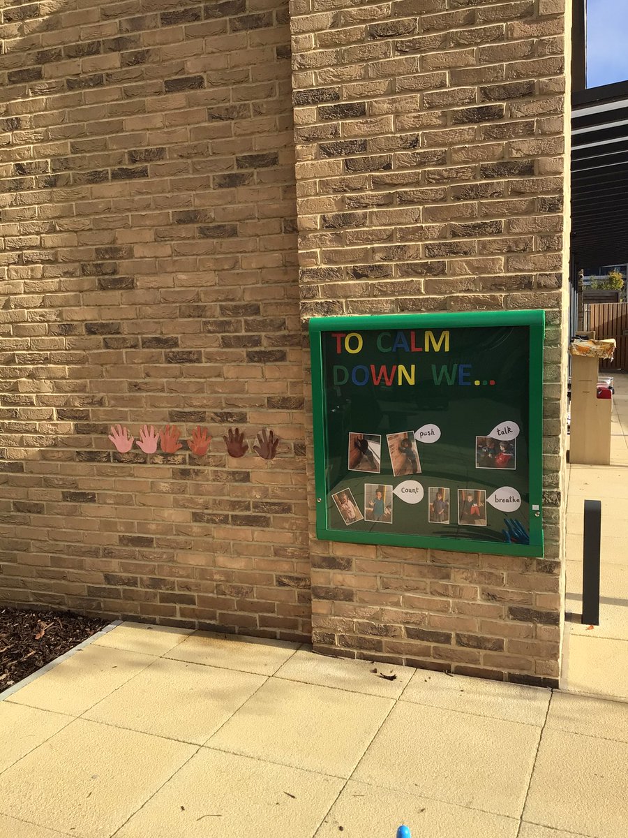 GreenParkR2's tweet photo. We have lots of fun activities in our Early Years outside area #GPVPA #rdguk #earlyyears #enablingexcellenceforexceptionalfutures https://t.co/M6eijn4NR7