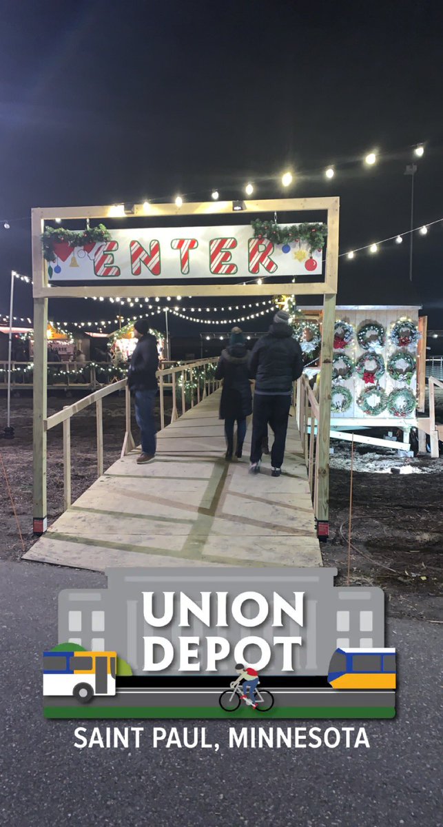 airhasiescardo's tweet photo. Last week visiting the @EuroXmasMarket! Great times! #LifeInMinny #HasiAganistTheWorld https://t.co/Av2HVN60Fh