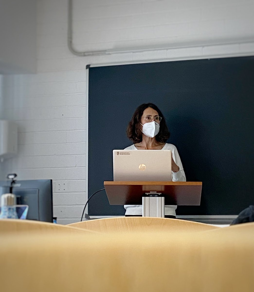 El plaer de poder escoltar a la Dra. @VictoriaMorinF en la seva defensa de per la plaça d’agregada a la <a href="/UniBarcelona/">Universitat de Barcelona</a> 🎓💪🏻✨