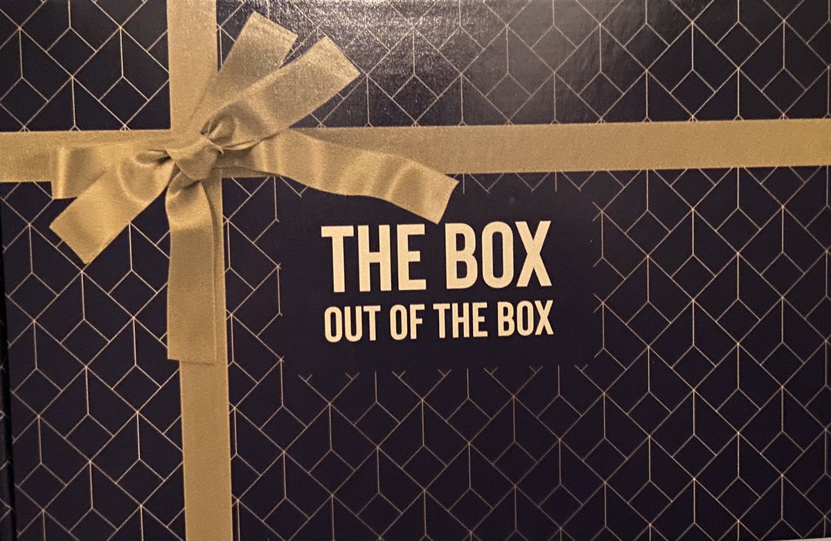 TBoxOutOfTheBox's tweet image. Christmas plant gift basket delivery #Christmas2021 #GiftBaskets theboxoutofthebox.com