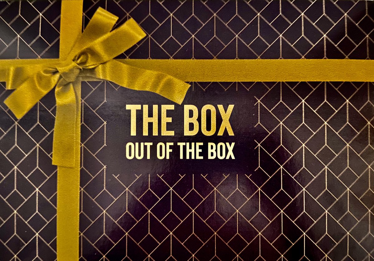 TBoxOutOfTheBox's tweet image. Christmas plant gift basket delivery #Christmas2021 #GiftBaskets theboxoutofthebox.com