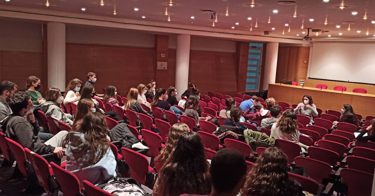 🟣 CINEFÒRUM 25N 🟣
Ahir vam visualitzar amb èxit el monòleg "No solo duelen los golpes". 
Va ser una jornada molt productiva on nomès ens queda donar-vos gràcies per la vostra participació! 
La lluita continua! ✊♀️