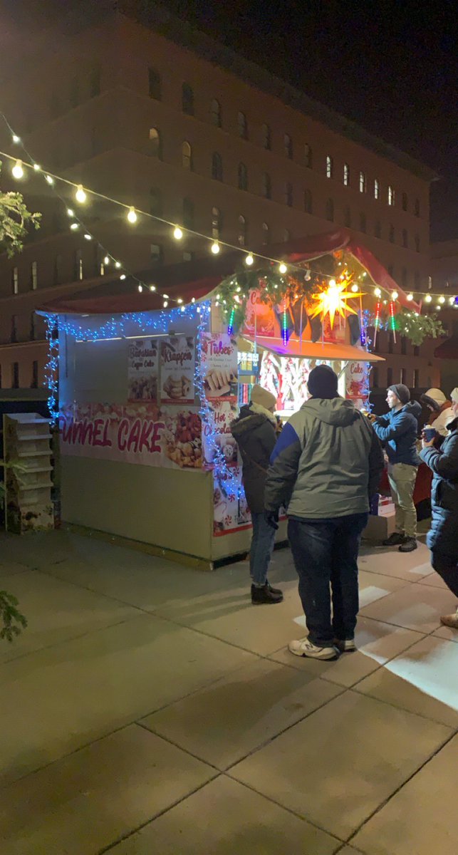 airhasiescardo's tweet photo. Last week visiting the @EuroXmasMarket! Great times! #LifeInMinny #HasiAganistTheWorld https://t.co/bG3rpJFADV