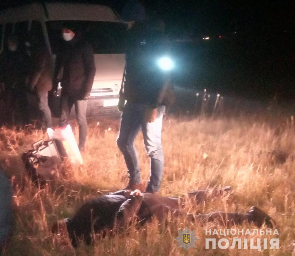 NPU_GOV_UA's tweet photo. #Житомирщина 
Правоохоронці припинили діяльність наркоугруповання

Деталі: https://t.co/zVgnq24jvZ https://t.co/PQmC52YnMB