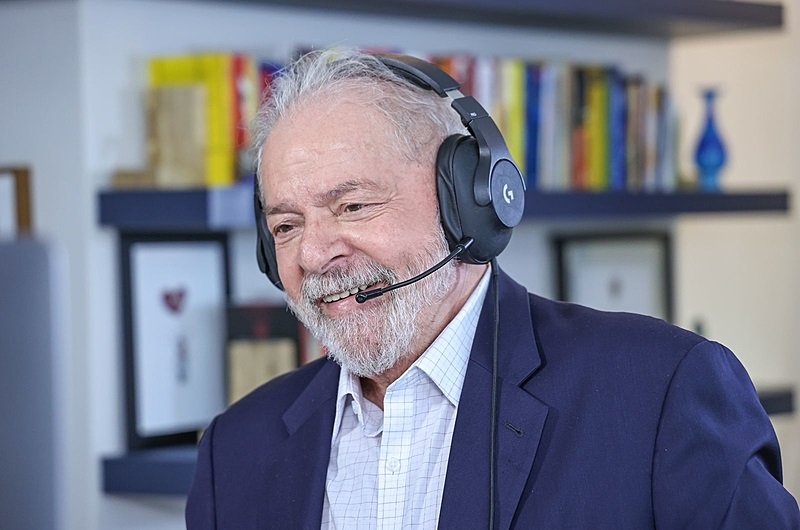 portoalegre24h's tweet photo. Lula diz que, se eleito, vai acabar com a política de aumentos constantes do gás e da gasolina - https://t.co/k6vHGjFJdl https://t.co/QHby2Zl8Yc