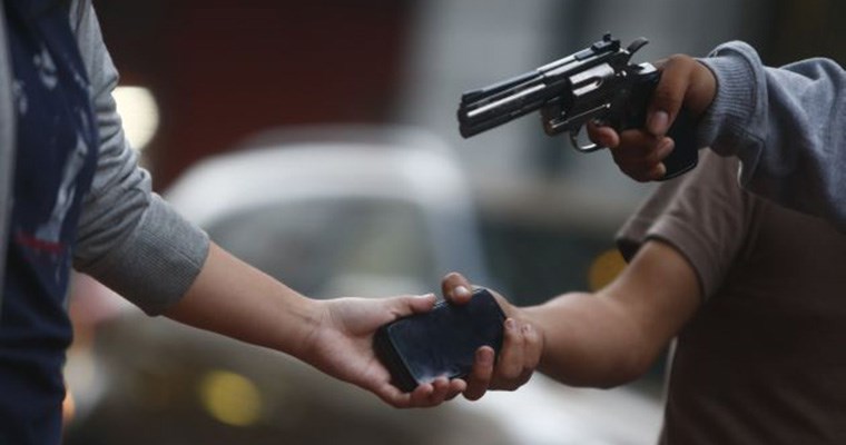ELToque_Inf_RD's tweet photo. #Nacionales Denuncian inseguridad y poco patrullaje en Las Caobas de Herrera https://t.co/Gp5eJsJagM
#ElToqueInformativoRD
#Inseguridad #Pocopatrullaje https://t.co/kJqMZ5xWTP