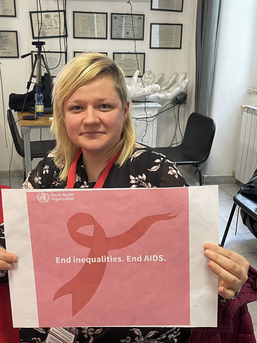 VillaMaraini's tweet photo. #1december in the #WorldAIDSDay also the delegation of Latvian Red Cross joins the @WHO campaign from #VillaMaraini #Rome. #MeetTestTreat people are the best prevention! @crocerossa #LatvianRedCross @ifrc https://t.co/3qJOwVCfyE