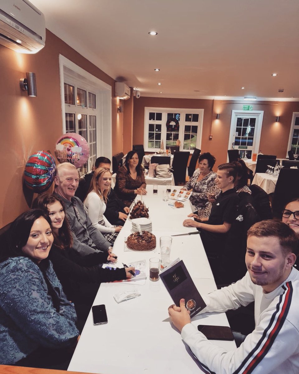Thanks to Ian &amp; Milly Murdoch &amp; family who came down for a lovely birthday meal. Hope you all had a wonderful evening!  🥳🥳🎉🎉 #wrotham #birthday #meal #kent #curry #meopham #lazzat #goodtimes