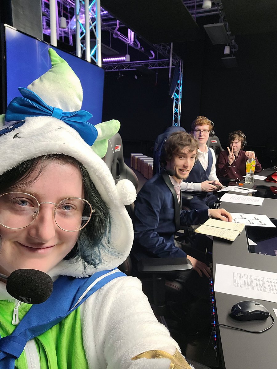 sialynce's tweet photo. Casting @SULAllStars with da boiz, catch it at https://t.co/xGBrSYBqAq https://t.co/iqKRwFcI69